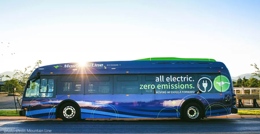 A Moutain Line zero-emission bus.