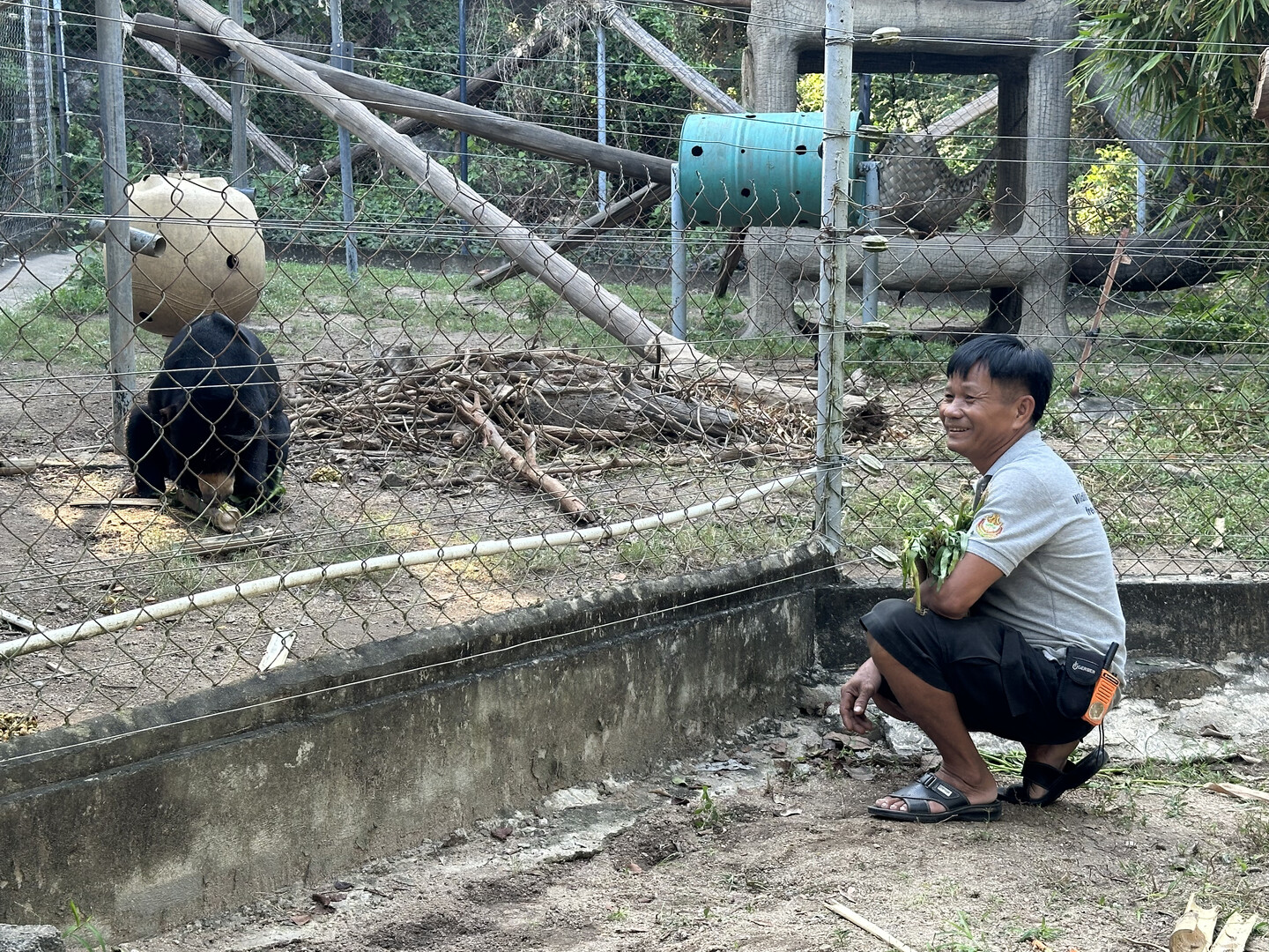 img-678474b9176bb Person and bear.